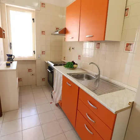 Beatrice'S Home Vicina Al Mare Apartment