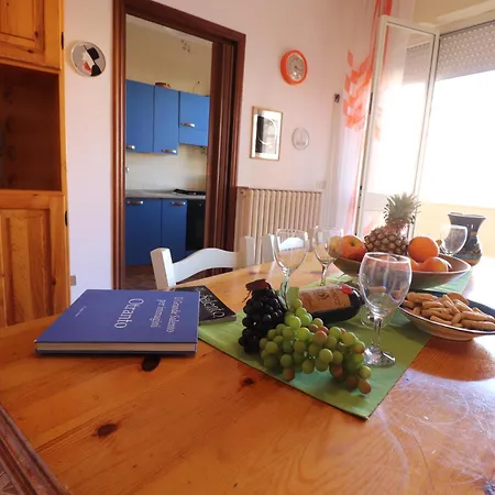 Beatrice'S Home Vicina Al Mare Apartment